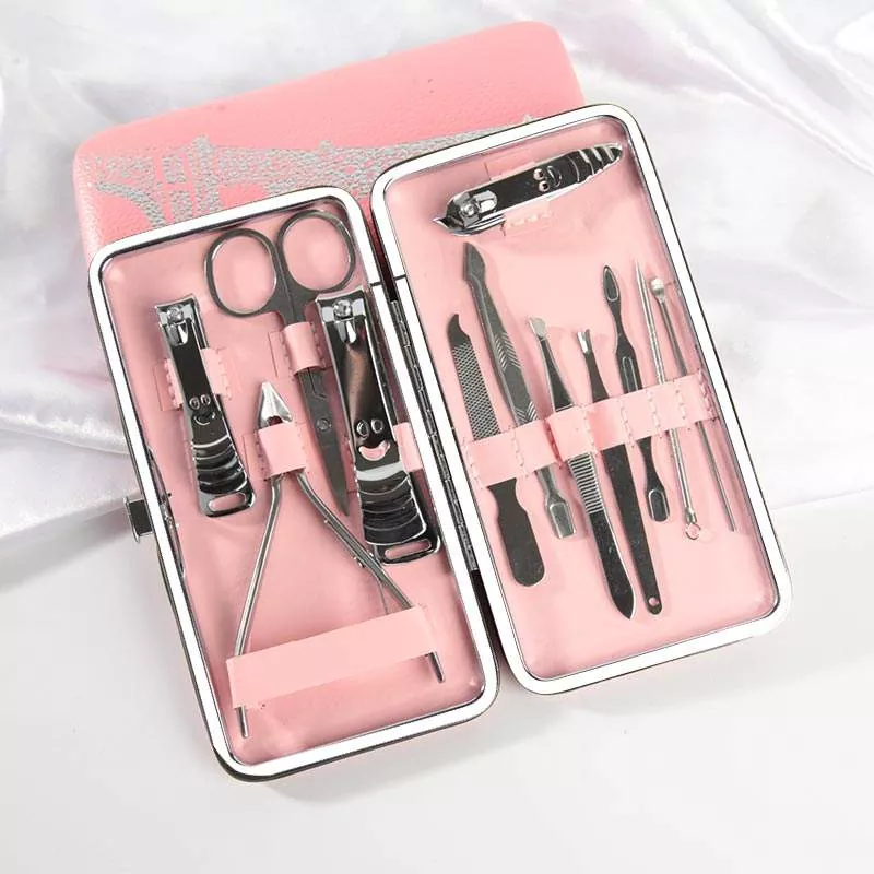 Set de tăieturi de unghii 12pcs cu geantă PU