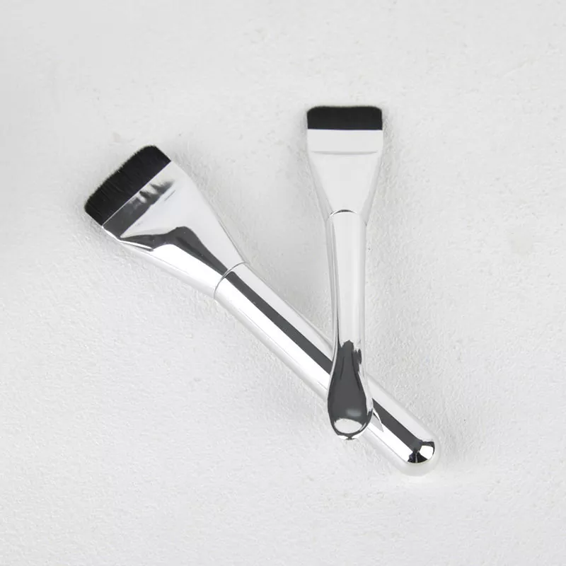 Pensule de machiaj unice pentru fond de ten